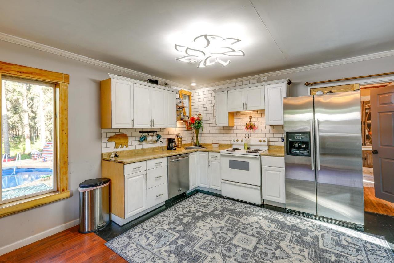 Delta Junction Rental With Shared Pool And Hot Tub! Bagian luar foto